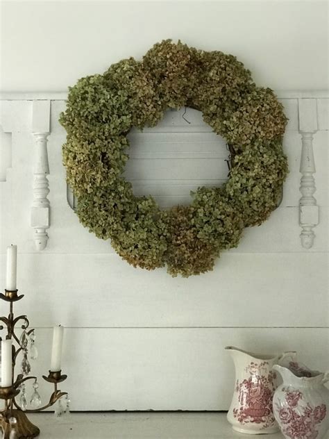 An Easy Hydrangea Wreath – The Hydrangea Farmhouse