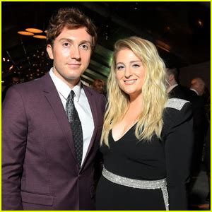 Meghan Trainor Daryl Sabara Reveal The Sex Of Baby No 2 Daryl