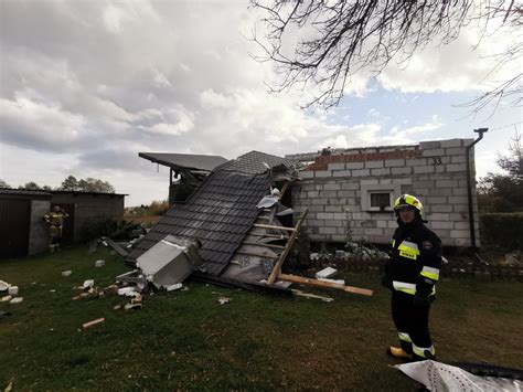 Załamanie pogody w Rypinie i powiecie Potężny wiatr zrywa dachy i