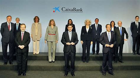 CaixaBank prevé captar 100 millones al año con negocios como la venta