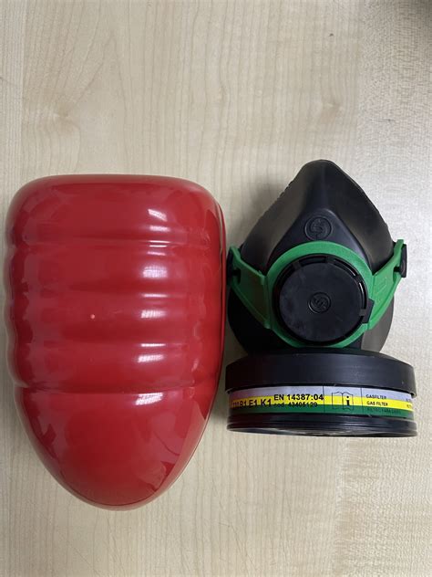 Filter Type Emergency Respirator For Escape Devices Poliblitz Abek