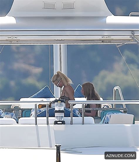 Claudia Schiffer Sexy Showing Off Her Toned Bikini Body In Portofino AZNude