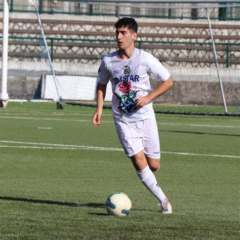 Serie D Real Forte Querceta Ufficiale Il Centrocampista Vietina