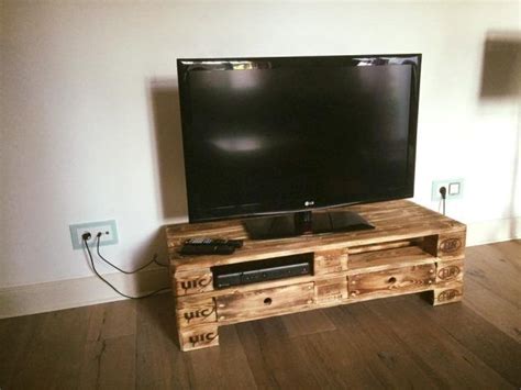 Déco et meubles TV fabriqués avec des palettes de bois 20 idées très