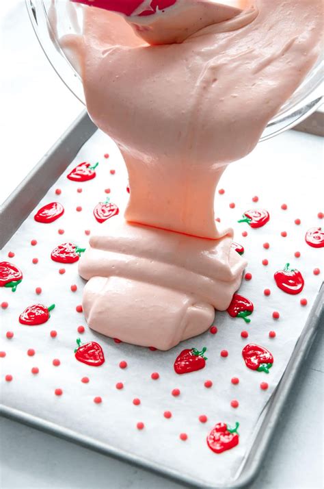 strawberry roll cake 6