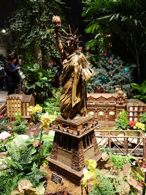 J-TWO-O: 2016 NYBG Holiday Train Show