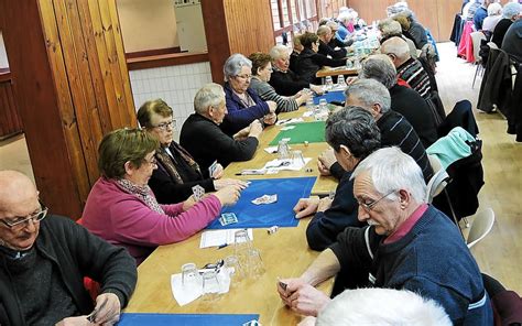 Belote 94 équipes au concours interclubs Ploeuc L Hermitage