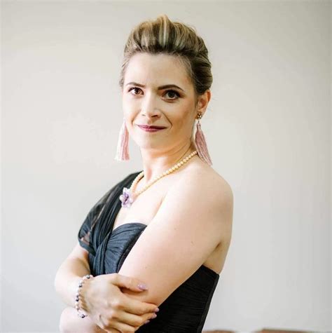 Nora M, Author at Filmfoods