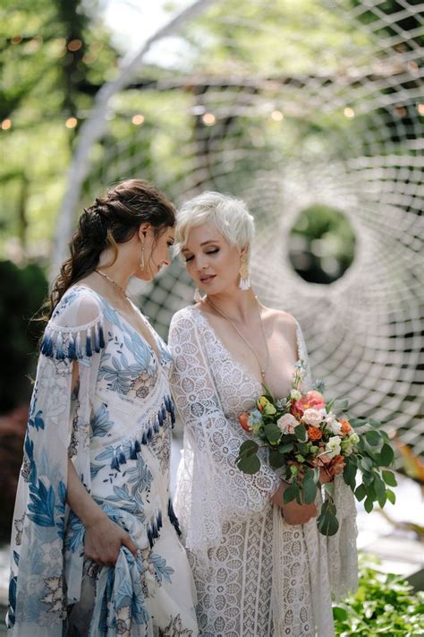 Pin By Lilly Daniels On Dream Wedding Lesbian Wedding Cute Lesbian