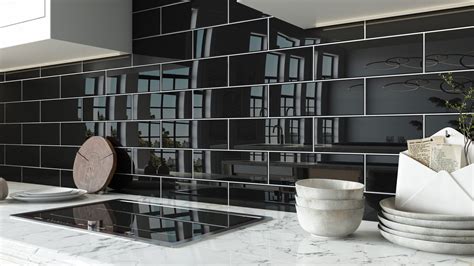 Black Glass Backsplash Kitchen – Things In The Kitchen