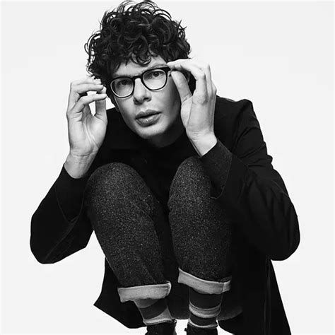 Stand Up Comedian Simon Amstell Opens Up About being Gay, So Who's His ...