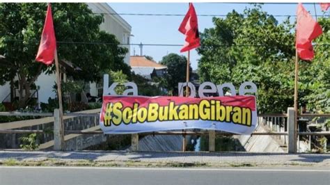 Heboh Munculnya Spanduk Solo Bukan Gibran Kaesang Justru Malah Bilang