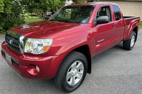 9k Mile 2006 Toyota Tacoma SR5 Access Cab V6 4x4 For Sale On BaT