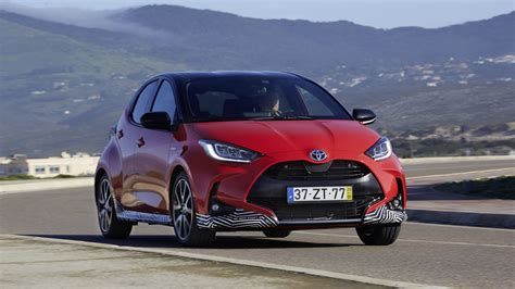 Toyota Yaris Hybrid 2020 Testfahrt Keiner fährt sparsamer ADAC