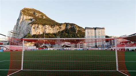 De Boer Over Gibraltar Kleine Kleedkamers Wij Hebben Er Drie Nodig