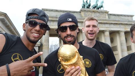 Khedira Ber Wm Titel Danke F R Was Ich Habe Nichts Getan Kicker