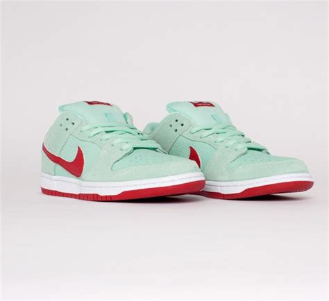 Nike Sb Dunk Low Pro Medium Mintgym Red White Consortium