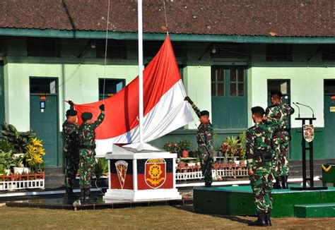 Tumbuhkan Jiwa Patriotisme Yonarmed 11 Kostrad Laksanakan Upacara