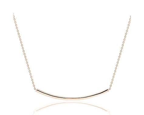 Minimalist Jewelry Trend Guide | Blue Nile