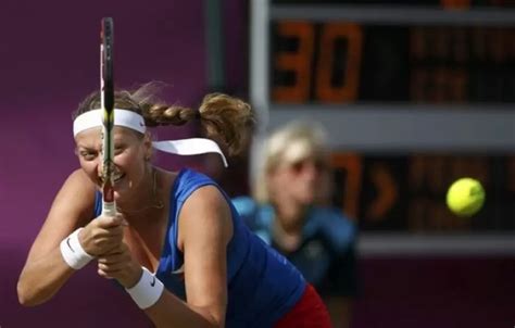 Olympics Petra Kvitova Needs Three Sets To Beat Shuai Peng