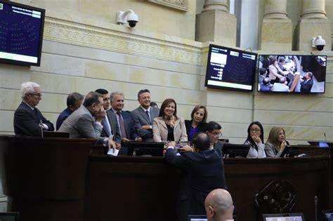 Senado De La República 🇨🇴 On Twitter En Plenariasenado Los Senadores Proceden A Dar Su Voto