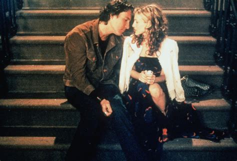 Carrie Bradshaw De Sex And The City Historia Outfits Novios Vogue