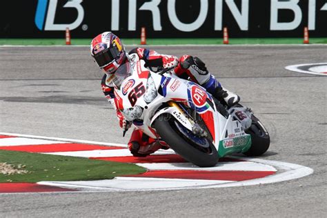 Jonathan Rea 65 On Honda CBR1000RR With Pata Honda World Superbike