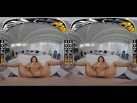 VIRTUAL PORN Demi Diveena Doesn T Want To Cheat On Her Husband But