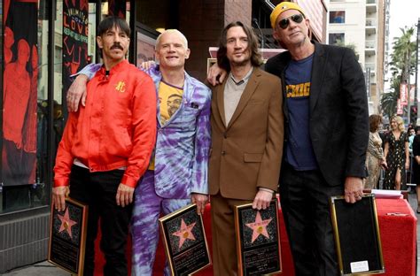 Album Review Red Hot Chili Peppers Chemistry Shines In Unlimited Love