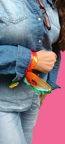 Paliacate Satín Orgullo Gay Pride Lgbt 70x50 Meses sin interés