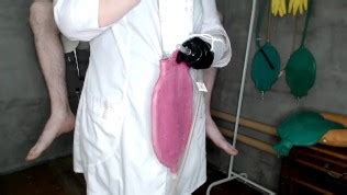 Chubby Beautiful Nurse Gives A Liter Enema Bag To The Patient Free Porn Videos Youporn