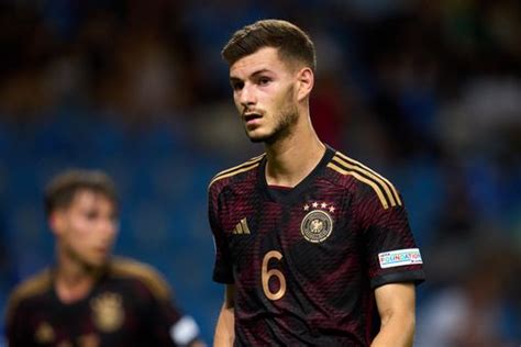 Everton transfer news - Seamus Coleman deal, Tom Krauss blow, Ainsley ...