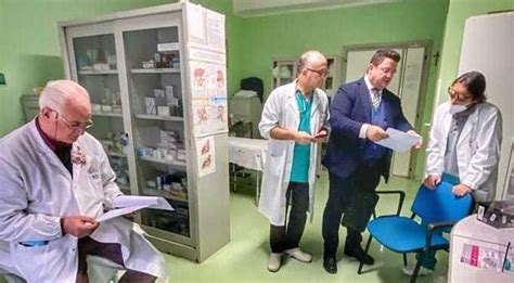 Verrecchia All Ospedale Di Tagliacozzo Per Consegnare Il Documento