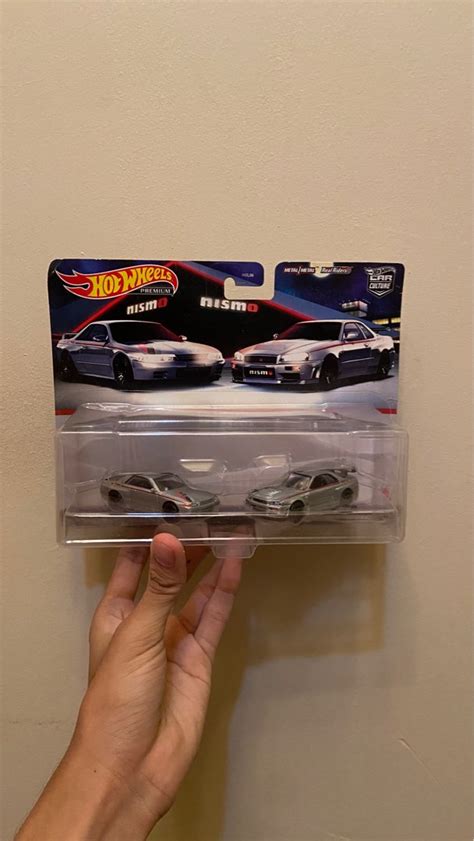 HOT WHEELS TWIN PACK R34 R32 NISMO Hobbies Toys Toys Games On Carousell