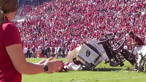 'Sooner Schooner' crash: Oklahoma's horse-drawn wagon topples over during celebration lap - ABC7 ...