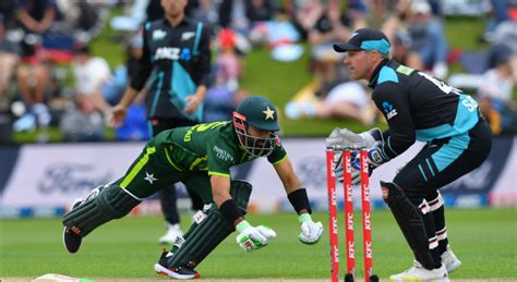 New Zealand Thrash Pakistan By Runs In Rd T Clinch Series