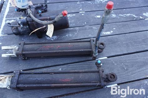 12 Volt Hydraulic Pump W/Cylinders & Valve BigIron Auctions