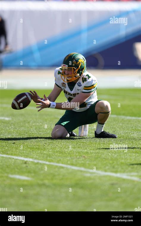 North Dakota State Bisons Kaedin Steindorf During Warmups For The