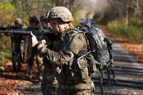 New Body Armor Carrier Plates And Female Focused Designs Headed To Soldiers