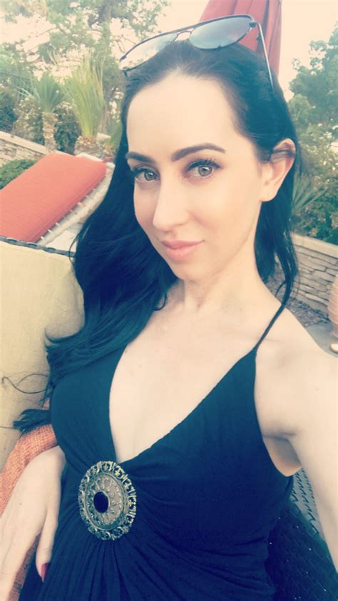 Tw Pornstars Mina Thorne Twitter Enjoying The Warm Vegas Weather