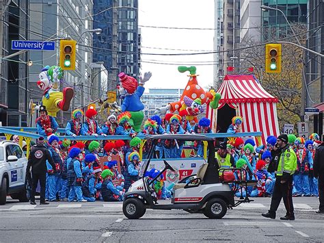 Toronto City Life » santa claus parade