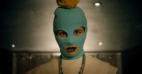 Pussy Riot выпустили новый клип Straight Outta Vagina Афиша bigmir net