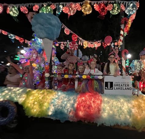 2023 Lakeland Christmas Parade Float Winners - LkldNow