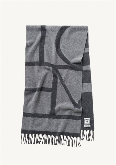 Monogram Jacquard Wool Scarf Dark Grey M Lange Tot Me D Partement