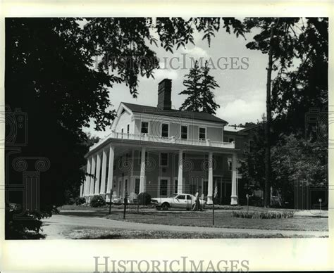 1985 Press Photo Glen Iris Inn In Letchworth State Park New York Mja