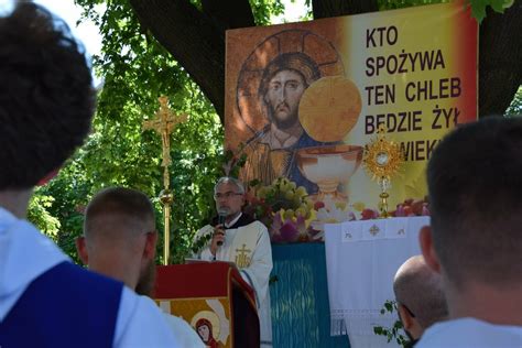 Boże Ciało w Nowej Soli Którymi ulicami przejdą procesje Gdzie będą