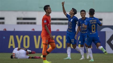 Profil Hari Nur Yulianto Striker Andalan Psis Yang Dirumorkan