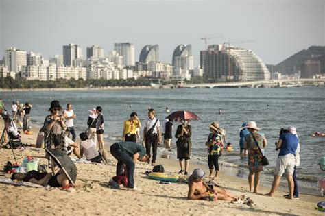 MACAU DAILY TIMES 澳門每日時報China tourists seek beaches if summer travel plans proceed | MACAU DAILY ...