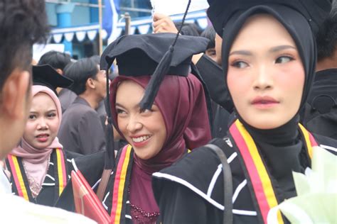 Pelaksanaan Wisuda Gelombang Tahun