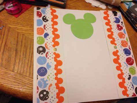 Mickey Mouse Birthday Border I Made Using The Mickey And Friends Cricut Cartridge And Cm Cheerful